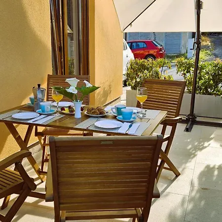 Spacious & Modern Blue For 4 With Terrace & Parking Peaceful Near Beaches * Pula