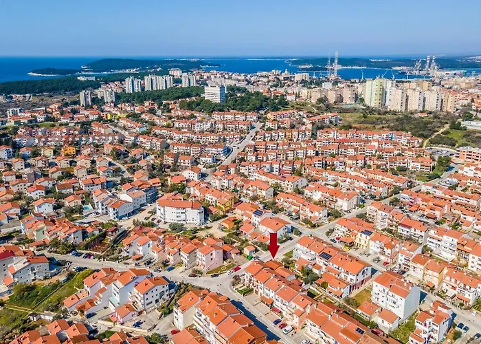 Spacious & Modern Blue For 4 With Terrace & Parking Peaceful Near Beaches Appartement *