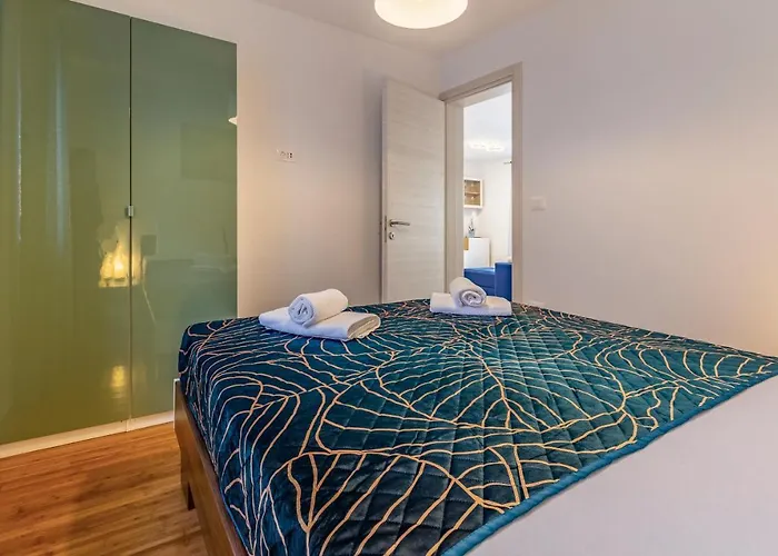Spacious & Modern Blue For 4 With Terrace & Parking Peaceful Near Beaches Appartement