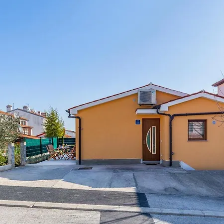 아파트 Spacious & Modern Blue For 4 With Terrace & Parking Peaceful Near Beaches *